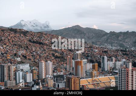 Incredibile vista panoramica della capitale della Bolivia la Paz Sud America El Alto Foto Stock