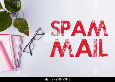 Scrittura a mano di testo Spam Mail. Parola per pubblicità intrusiva messaggi inappropriati inviati su Internet Foto Stock