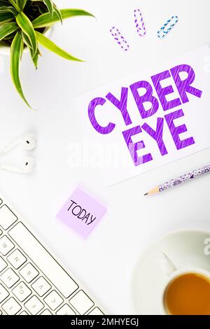 Didascalia di testo che presenta Cyber Eye. Lo strumento di panoramica aziendale si impegna nello sviluppo di tecnologie intelligenti nella cybersicurezza Foto Stock