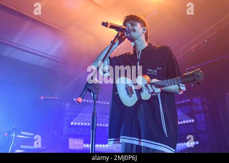 I Santi Francesi suonano durante il concerto dal vivo il 26 gennaio 2023 presso il Largo Venue Club di Roma Foto Stock