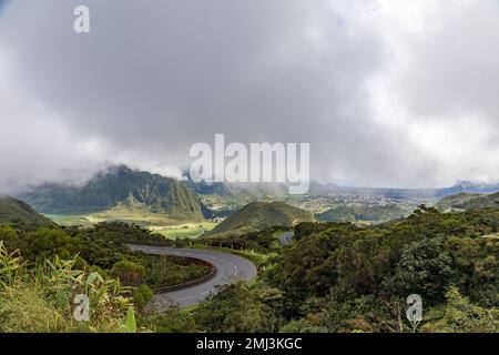 Vista a la Plaine des Palmistes dal Bellevue Pass - Isola di Reunion Foto Stock