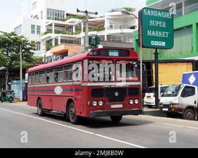 Lanka autobus Ashok Leyland, Hikkaduwa, Provincia del Sud, Srí Lanka, Asia Foto Stock