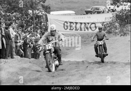 Storia dei Paesi Bassi: Corse di motocross nei Paesi Bassi nel 1960s ca. 1962 Foto Stock