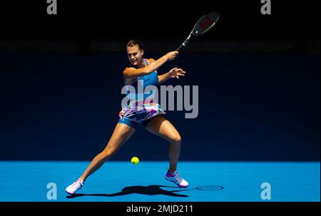 Aryna Sabalenka della Bielorussia in azione contro Donna Vekic della Croazia durante il quarto finale del torneo di tennis del 2023 Australian Open, Grand Slam il 25 gennaio 2023 a Melbourne, Australia - Foto: Rob Prange/DPPI/LiveMedia Foto Stock