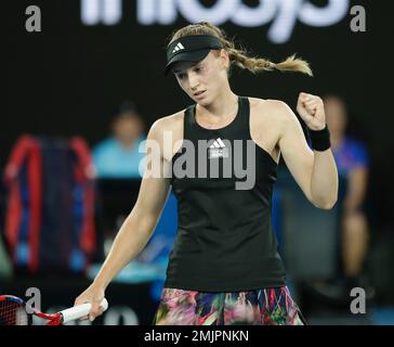 Melbourne, Australia. 28th Jan, 2023. Tennis: Grand Slam - Australian Open, single, donne, finale: Rybakina (Kazakhstan) - Sabalenka (Bielorussia). Yelena Rybakina reagisce. Credit: Frank Molter/dpa/Alamy Live News Foto Stock