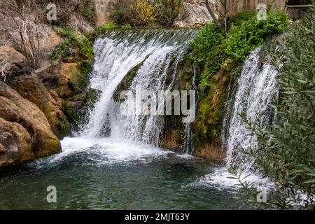 Cascadas en Fuentes del Algar, Alicante, España. Fotografía de alta velocidad para 'congelar' el agua Foto Stock