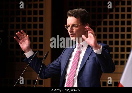 Duesseldorf, Germania. 28th Jan, 2023. Il presidente del ministro della Renania settentrionale-Vestfalia, Hendrik Wüst (CDU), interviene all'accoglienza di Capodanno della CDU a Düsseldorf. Credit: David Young/dpa/Alamy Live News Foto Stock