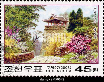 2008 francobollo nordcoreano con il padiglione Ulmildae sulla collina Moran a Pyongyang, RPDC. Foto Stock