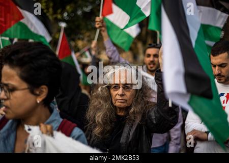 Tel Aviv, Israele. 28th Jan, 2023. Israeliani e palestinesi hanno preso parte a una protesta contro il governo israeliano e le azioni militari in Cisgiordania e a Gerusalemme la scorsa settimana. Credit: Ilia Yefimovich/dpa/Alamy Live News Foto Stock