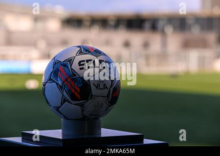 Aalter, Belgio. . 28th Jan, 2023. Matchball nella foto prima di una partita di calcio femminile tra il Club Brugge Dames YLA e Eendracht Aalst il 18° giorno della stagione 2022 - 2023 della belga Lotto Womens Super League , sabato 28 gennaio 2023 ad Aalter , BELGIO . FOTO SPORTPIX | Stijn Audooren Credit: David Catry/Alamy Live News Foto Stock