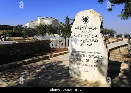 Il Memoriale di Mosè sul Monte Nebo, Giordania, Medio Oriente Foto Stock