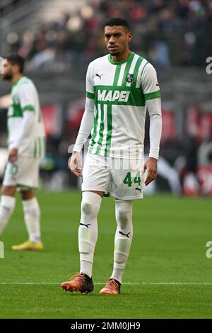 Milano, Italia. 29th Jan, 2023. Ruan Tressoldi di US Sassuolo durante la Serie Italiana Una partita di calcio tra AC Milan e US Sassuolo il 29 gennaio 2023 allo stadio Giuseppe Meazza San Siro Siro di Milano. Photo Tiziano Ballabio Credit: Tiziano Ballabio/Alamy Live News Foto Stock