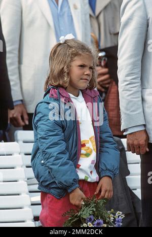 Carl XVI Gustaf, re di Svezia. Nato il 30 aprile 1946. Sua figlia principessa corona Victoria su Victoriaday 14 luglio 1984 Foto Stock