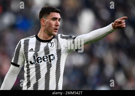 Torino, Italia. 29 gennaio 2023. Dusan Vlahovic della Juventus FC gesta durante la Serie Una partita di calcio tra Juventus FC e AC Monza. Credit: Nicolò campo/Alamy Live News Foto Stock