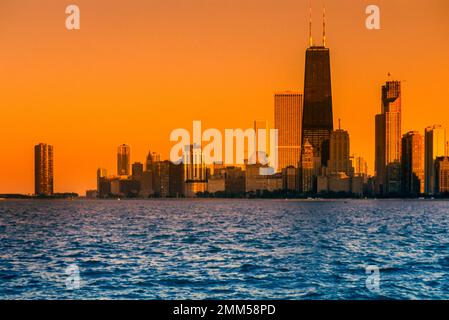 1988 STORICO PORTO DI CHICAGO, CENTRO DI CHICAGO, ILLINOIS, USA Foto Stock