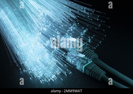 fibra ottica blu con cavi ethernet. Risoluzione e foto di alta qualità Foto Stock