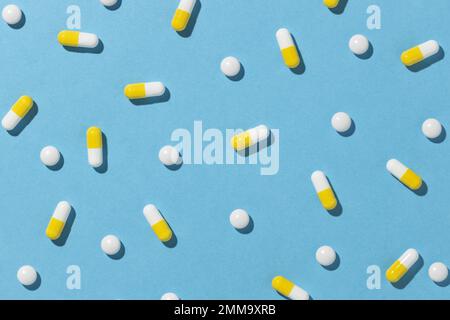 disposizione minima delle pillole medicinali 4. Risoluzione e foto di alta qualità Foto Stock