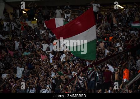 Rio de Janeiro, Brasile. 29th Jan, 2023. RJ - Rio de Janeiro - 01/29/2023 - CARIOCA 2023, FLUMINENSE X BOTAFOGO - Fluminense tifosi durante una partita contro Botafogo allo stadio Maracana per il campionato Carioca 2023. Foto: Thiago Ribeiro/AGIF/Sipa USA Credit: Sipa USA/Alamy Live News Foto Stock