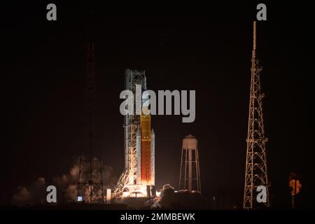 Accensione a bilanciere SLS NASA Foto Stock