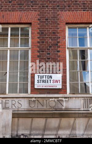 Tufton Street. SW1 55 Tufton Street. Think tank ad ala destra Foto Stock