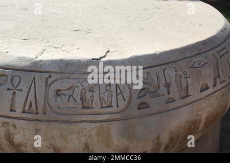 Antico geroglifico egiziano Cuneiforme. Foto Stock