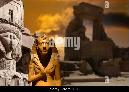 Le rovine del Tempio di Dendera (Egitto) sono le più ben conservate in tutto l'Egitto, il tempio era stato dedicato alla dea Hathor. Foto Stock