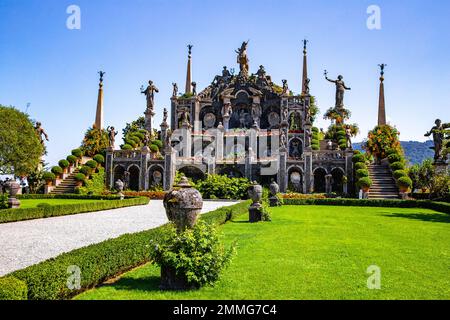 Giardino barocco in stile italiano sull'Isola Bella, nelle isole borromee nel lago maggiore Foto Stock