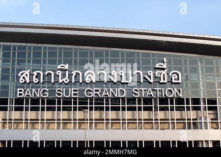 Bangkok, Thailandia - 20 gennaio 2023: Facciata della stazione Bang sue Grand a Bangkok, Thailandia. Foto Stock