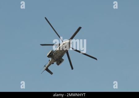 NAKHON PATHOM, THAILANDIA - 14 gennaio 2023 : Air Show Eurocopter EC725 Caracal, l'elicottero per il trasporto delle truppe, l'evacuazione dei sinistri, e combattimenti s Foto Stock