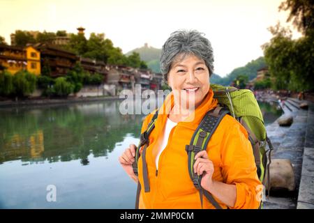 L'anziano outing all'aperto Foto Stock