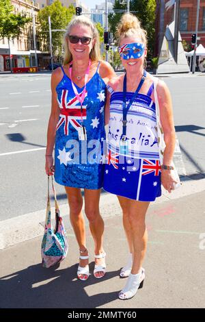 Mentre l'Australia tiene la sua festa nazionale annuale, l'Australia Day, che si tiene il 26 gennaio di ogni anno, una protesta indigena 'Invasion Day' si tiene in risposta. Foto Stock