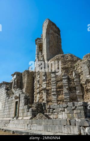 Francia, Alpes-Maritimes, la Turbie, Trophée d'Auguste o Trophée des Alpes, monumento romano costruito nel 6 AC. Foto Stock