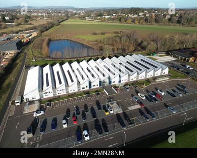 Vista aerea dell'edificio ristrutturato Shell Store presso il business Park di Skylon Park a Hereford, nel gennaio 2023 Foto Stock