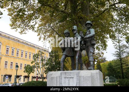 Mafra, Portogallo-21 novembre 2022: Monumento alla fanteria dell'esercito portoghese a Mafra, Portogallo Foto Stock