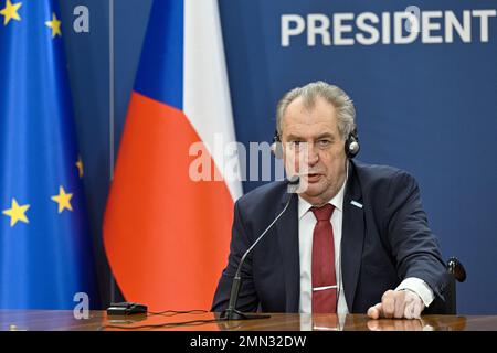 Belehrad, Srbsko. 30th Jan, 2023. Il presidente ceco Milos Zeman interviene durante la conferenza stampa svoltasi a Belgrado, in Serbia, il 30 gennaio 2023. Credit: Vit Simanek/CTK Photo/Alamy Live News Foto Stock