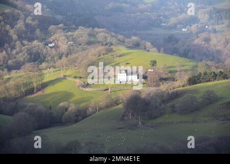 Dall'alto, si affaccia sulla campagna della vale di Llangollen. Foto Stock