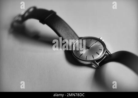 ricordate ieri con l'orologio meccanico Foto Stock