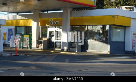 Gennaio 29 2023 - Stazione di servizio Shell a Vancouver, British Columbia Canada Foto Stock