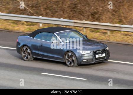 2017 grigio AUDI A5 1968cc diesel - trapozio automatico. Linea Cabriolet 2,0 TDI Automaat Pro Foto Stock