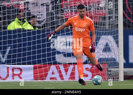 ROTTERDAM - portiere di Ajax Geronimo Rulli durante la partita di campionato olandese tra sbv Excelsior e Ajax allo stadio Van Donge & De Roo il 29 gennaio 2023 a Rotterdam, Paesi Bassi. ANP GERRIT VAN KOLOLEN Foto Stock