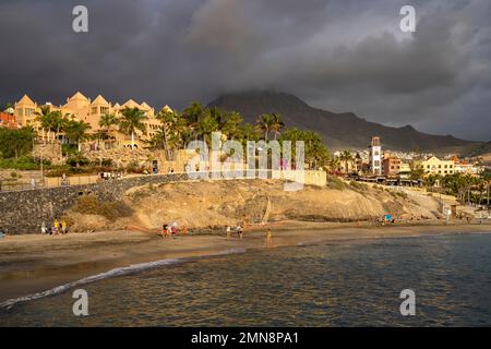 Strand Playa del Duque, Costa Adeje, tenero, Kanarische Inseln, Spanien | Playa del Duque Beach, Costa Adeje, Tenerife, Isole Canarie, Spa Foto Stock