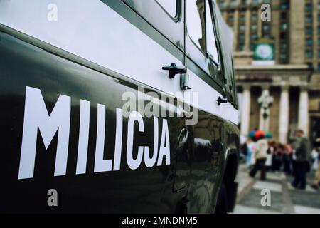 Restaurata epoca comunista polacco auto dettagli della polizia con la scrittura Milicja Foto Stock