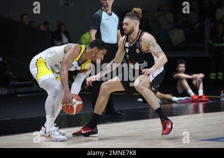 Bologna, Italia. 29th Jan, 2023. Durante la partita del campionato italiano di basket LBA Segafredo Virtus Bologna Vs. Tezenis Scaligera Verona - Bologna, 29 gennaio 2023 a Segafredo Arena - Photo: Michele Nucci Credit: Independent Photo Agency/Alamy Live News Foto Stock