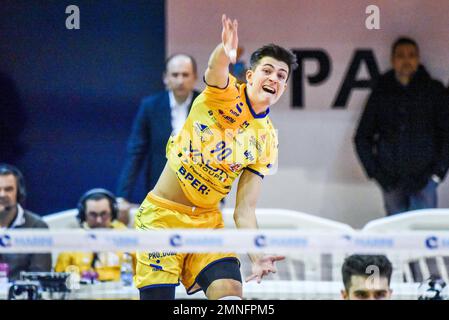 Palasport, Cisterna, Italia, 29 gennaio 2023, Attacco Tommaso Rinaldi (Valsa Group Modena) durante Top Volley Cisterna vs Valsa Group Modena - Volleyb Foto Stock