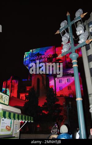 Spettacolo di luci dell'Hollywood Tower Hotel per il 30th° anniversario presso gli Hollywood Studios Disney di Disneyland Parigi. La Twilight zone a Disneyland Paris. Foto Stock