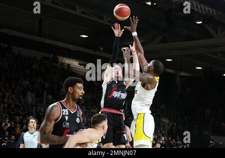 Bologna, Italia. 29th Jan, 2023. Niccolo Mannion (Segafredo Virtus Bologna) durante la partita del campionato italiano di basket LBA Segafredo Virtus Bologna vs. Tezenis Scaligera Verona - Bologna, 29 gennaio 2023 a Segafredo Arena - Foto: Michele Nucci Credit: Independent Photo Agency/Alamy Live News Foto Stock
