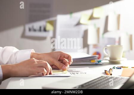 Esempi di idea di analisi aziendale rendono Una grande Analystㅍ aziendale Foto Stock