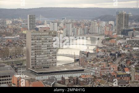 Liegi januar 2016: Montagne de Bueren: Scala a 374 gradini, bella vista di Liegi. Foto Stock