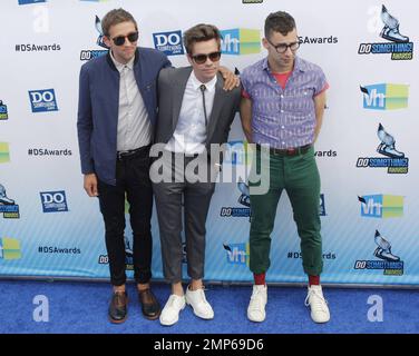 I musicisti Andrew Dost, Nate Ruess e Jack Antonoff della band Fun at the 2012 Do Something Awards tenutisi al Barker Hangar di Santa Monica, California. 19th agosto 2012. Foto Stock