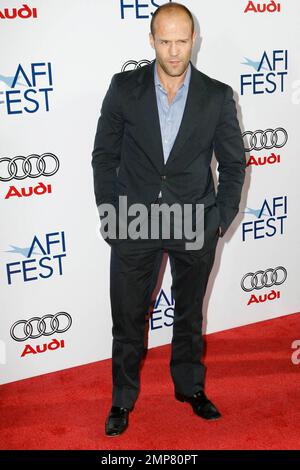 Jason Statham e la sua ragazza Alex Zosman arrivano alla proiezione AFI FEST 2008 della verità nel 24 a Hollywood, CA. 11/06/2008. Foto Stock